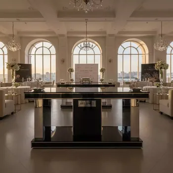 Аренда Фуршетный стол rinfresco black chrome в ресторане «La Terrazza» — ART SPACE