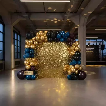 Аренда Фотозона на новый год из золотых пайеток и шаров в Panorama by Mercure — ART SPACE