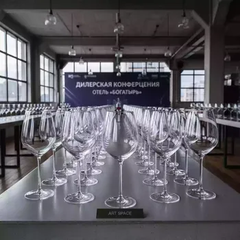 Аренда Бокал для вина Сублим Chef&Somellier VIP 350 мл в отеле «Богатырь» — ART SPACE