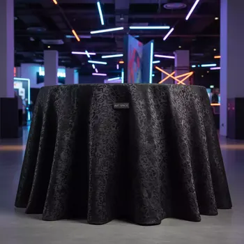 Аренда Скатерть круглая черная жаккард 3 м в Cosmos Sochi Hotel — ART SPACE
