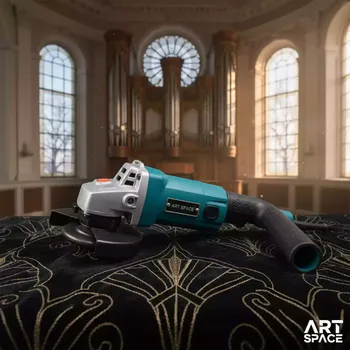 Аренда Шлифовальная машина Makita 9558hn в Зале органной и камерной музыки — ART SPACE