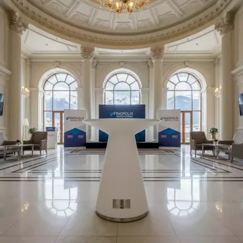 Аренда Стол барный из HPL пластика Hopla Standard в Golden Tulip Rosa Khutor — ART SPACE