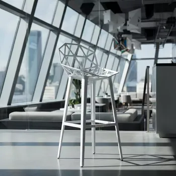 Аренда Стул барный One white в ресторане «D.O.M» — ART SPACE