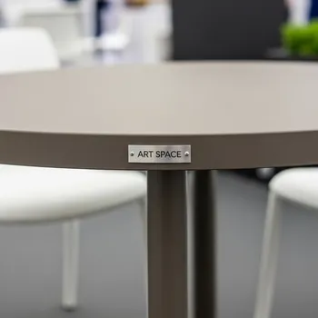 Аренда Стол пластиковый обеденный Spritz Spritz Mini тортора Ø605х400 765 мм в Red Arena — ART SPACE