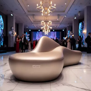 Аренда Пуфик шампань SHAPE в Stella di Mosca — ART SPACE