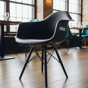Аренда Стул дизайнерский Eames DSW DAR black черный в ресторане «Паруса» — ART SPACE