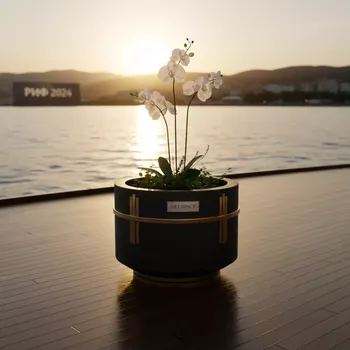 Аренда Кашпо для цветов Prosperplast Beton Bowl 3,9 л черный на VIP теплоходе (Морпорт Сочи) — ART SPACE