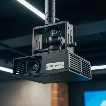 Аренда Крепление для проектора Digis DSM 2 в Sport Inn Hotel & Wellness — ART SPACE