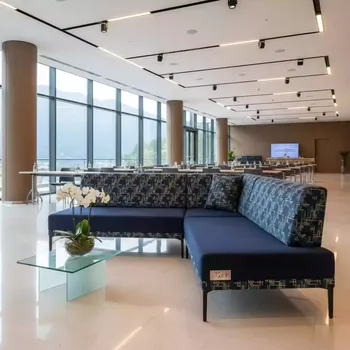 Аренда Угол правый Премьер RRM в Radisson Hotel Rosa Khutor — ART SPACE