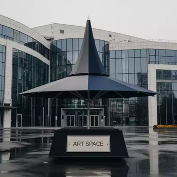 Аренда Зонт профессиональный Island Pagoda диаметром 5 м в Керлинговом центре «Ледяной куб» — ART SPACE