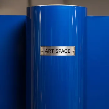 Аренда Пленка плоттерная автомобильная Oracal 970 932 52х50 м в казино «Сочи» — ART SPACE