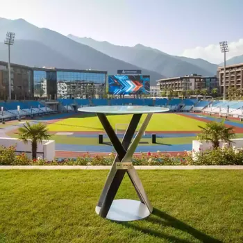 Аренда Стол коктейльный Eames диаметр 60 см в Rixos Krasnaya Polyana — ART SPACE