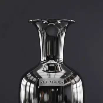 Аренда Ваза Базено серебряная в Delta Sirius — ART SPACE