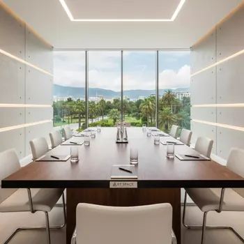 Аренда Стол Лидер 1 1200х600 орех черный кромка ПВХ без отбойников в City Park Hotel Sochi — ART SPACE