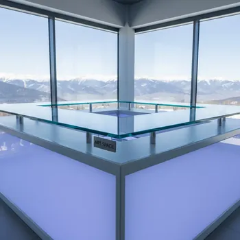 Аренда Столешница стеклянная для барной стойки Break Bar Desk в Skypark Sochi — ART SPACE