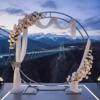 Аренда Арка круглая с бело розовыми цветами в Skypark Sochi — ART SPACE