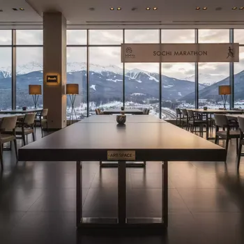 Аренда Складной стол Borneo в ресторане «Brunello» — ART SPACE