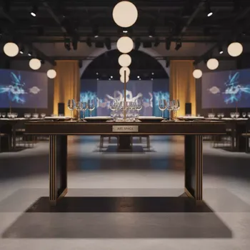 Аренда Стол классический в Сириус Арене — ART SPACE