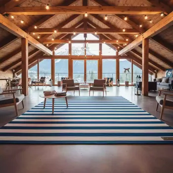Аренда Коврик флисовый полосатый синий Green Glade 175х135 см в Поляна 1389 Отель и Спа — ART SPACE
