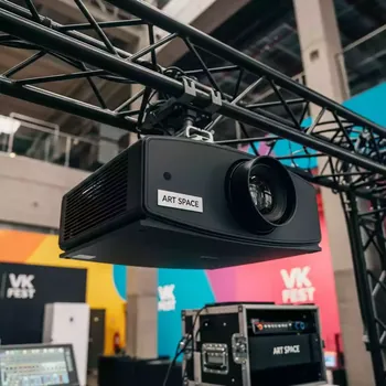 Аренда Проектор BenQ MP610 в Университете «Сириус» — ART SPACE