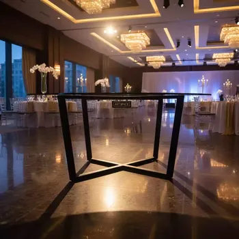 Аренда Подстолье Alan черное в Mövenpick Hotel — ART SPACE