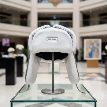 Аренда Шапка ушанка в Mövenpick Hotel — ART SPACE