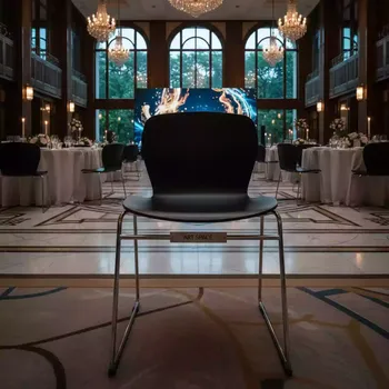 Аренда Стул пластиковый металл хром черный Apex в Radisson Collection Paradise — ART SPACE