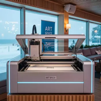 Аренда Станок лазерный гравировальный Roland LV 290 в пляжном клубе Del Mar — ART SPACE