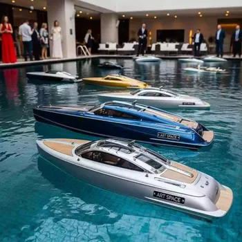 Аренда Катера радиоуправляемые в Mövenpick Hotel — ART SPACE