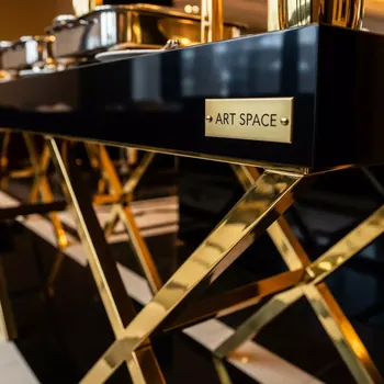 Аренда Фуршетный стол X loft gold black золотой в Sport Inn Hotel & Wellness — ART SPACE