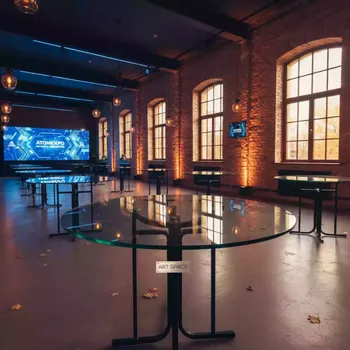 Аренда Стекло круглое 600 мм в банкетном зале «Дельфин» — ART SPACE