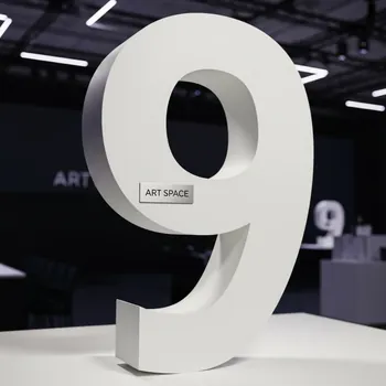 Аренда Цифра белая 9 в Red Arena — ART SPACE