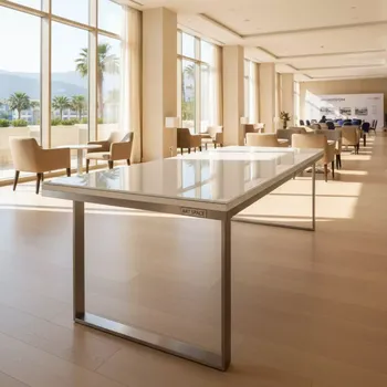 Аренда Стол Routine раздвижной со стеклом белый в Swissôtel Resort Sochi Kamelia — ART SPACE