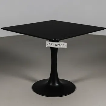 Аренда Стол Tulip чёрный 100х100 в пляжном комплексе VinoGrad — ART SPACE