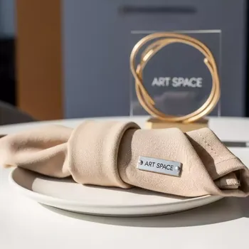 Аренда Салфетка бежевая профессиональная в Gamma Sirius — ART SPACE
