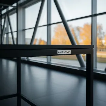Аренда Стол лофт чёрный в ледовой арене «Шайба» — ART SPACE