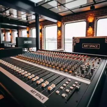 Аренда Микшерный пульт аналоговый Yamaha MG 24 14FX на теплоходе «Дагомыс» — ART SPACE