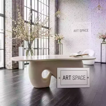 Аренда Стол Mole Hole в отеле «Богатырь» — ART SPACE