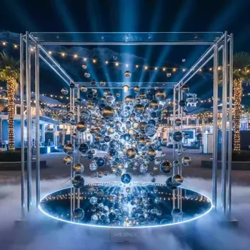 Аренда Декор фотозона голография новогодняя с шарами в Golden Tulip Rosa Khutor — ART SPACE