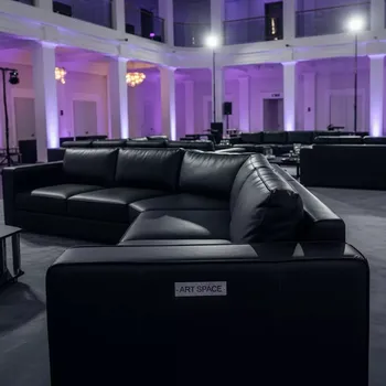 Аренда Диван П образный California Black в Зимнем театре — ART SPACE