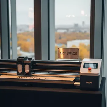 Аренда Плоттеры Vicsign в Panorama by Mercure — ART SPACE