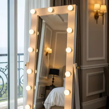 Аренда Зеркало гримерное ростовое белое в Swissôtel Resort Sochi Kamelia — ART SPACE