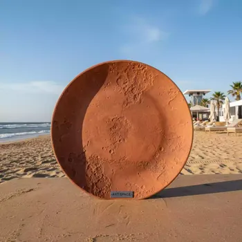 Аренда Тарелка Craft Planet Марс терракот 25 см на пляже «Маяк» — ART SPACE