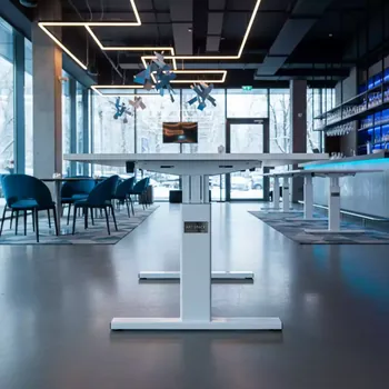 Аренда Подстолье белое ER 4018 в ресторане «Плакучая Ива» — ART SPACE