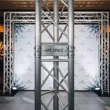 Аренда Пресс волл Tritix в ресторане «Brunello» — ART SPACE