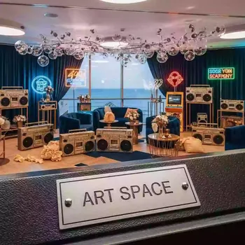 Аренда Лихие 90 е в комплексе Sea Galaxy — ART SPACE