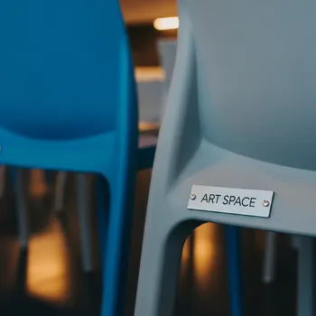 Аренда Стул пластиковый Globe S ML в комплексе «Дагомыс» — ART SPACE