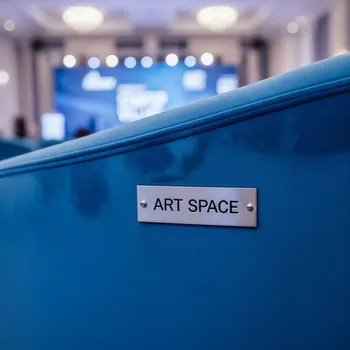 Аренда Стул Opra синий в отеле Radisson Lazurnaya — ART SPACE