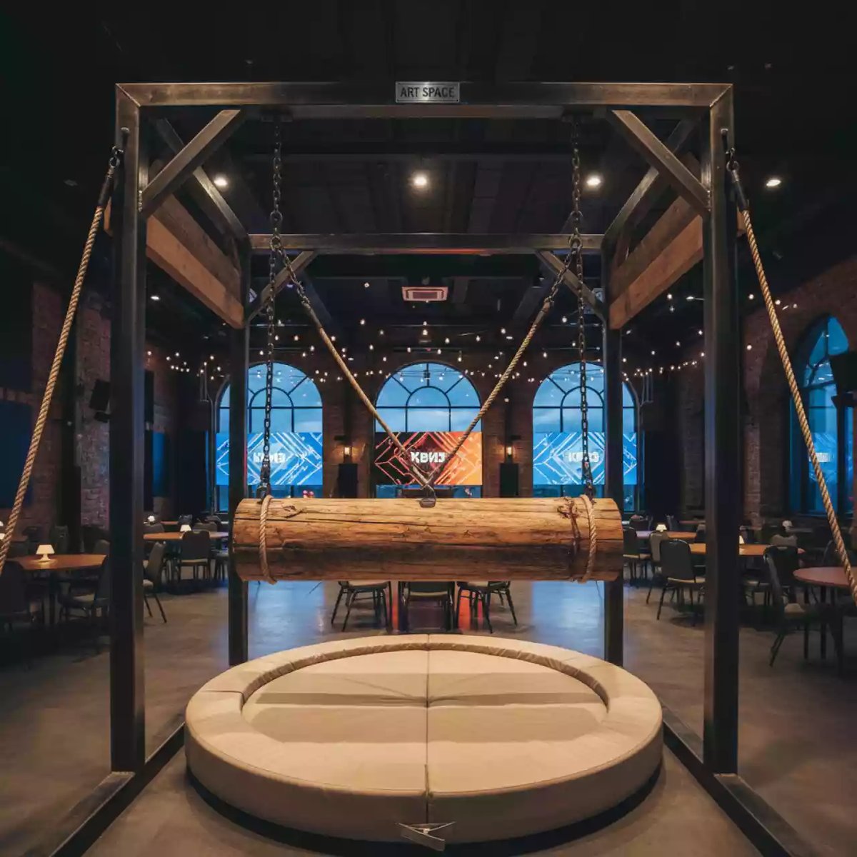 Аренда Бревно качающееся Пропасть в отеле Radisson Lazurnaya — ART SPACE
