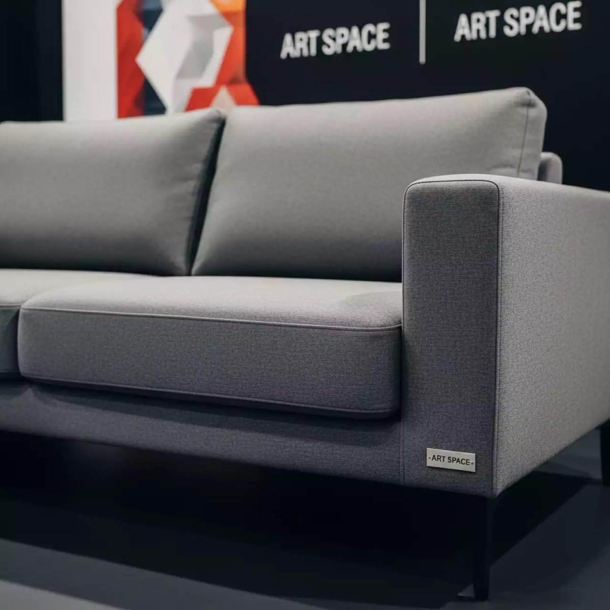 Аренда Диван двухместный Andrian grey на Медальной площади — ART SPACE